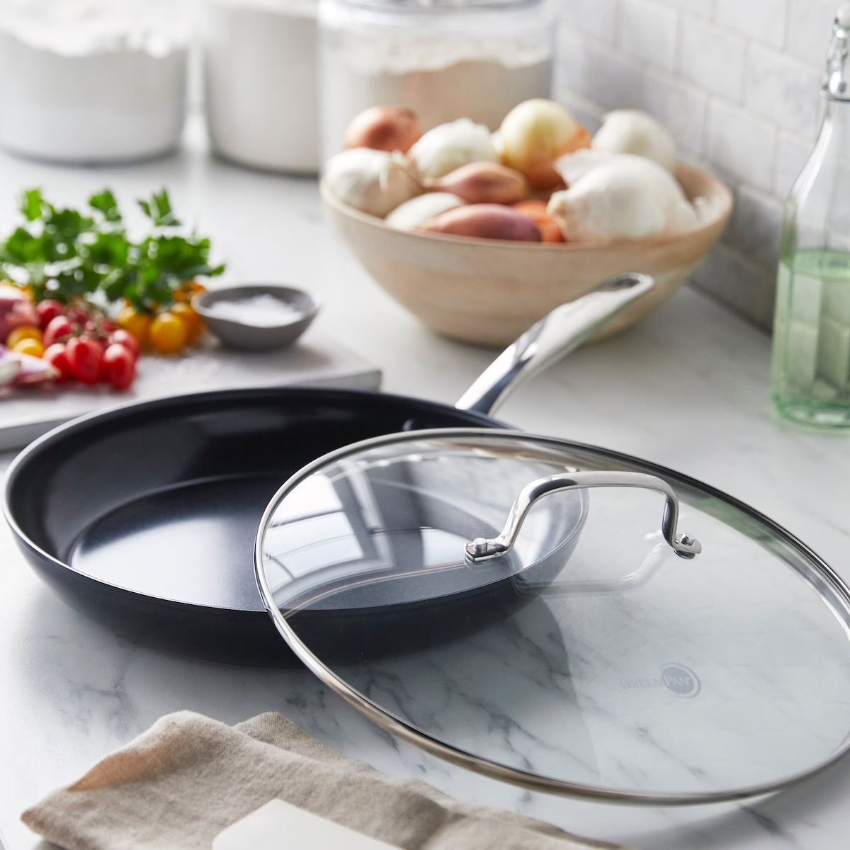 Chatham Black Ceramic Nonstick 12" Frypan with Lid