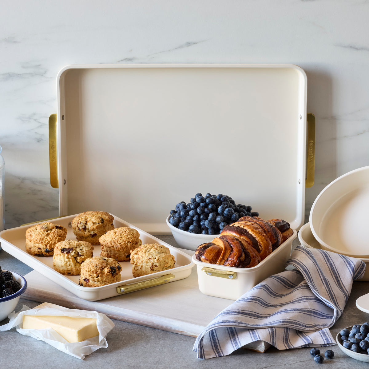 Reserve Bakeware 13" x 18" Half Sheet Pan | Cream